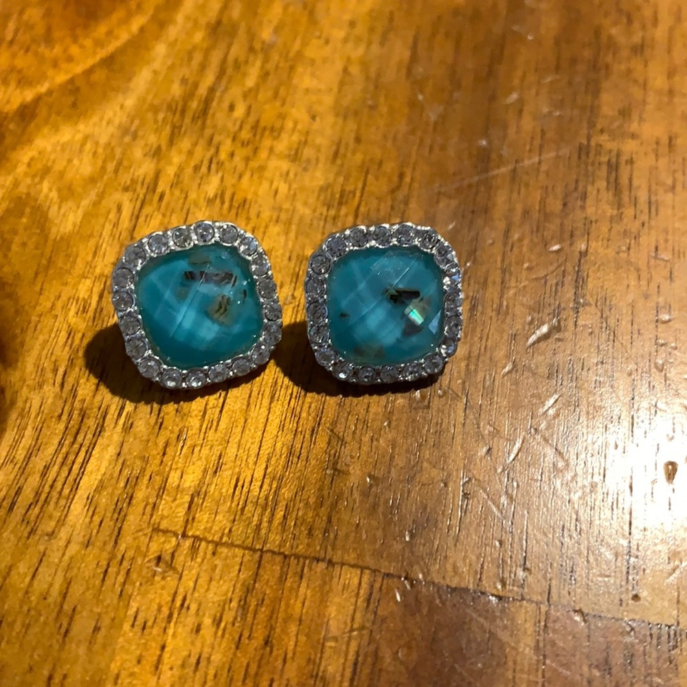 Square earrings